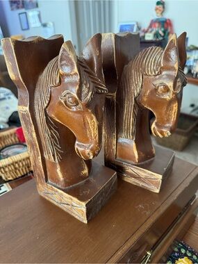Vintage Hand Carved Solid Wood Horse Head Equestrian Bookends 10” x 5”